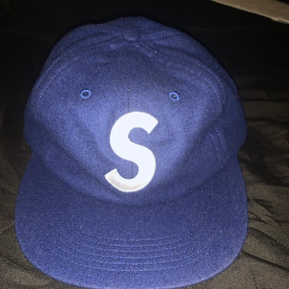 Supreme Hat